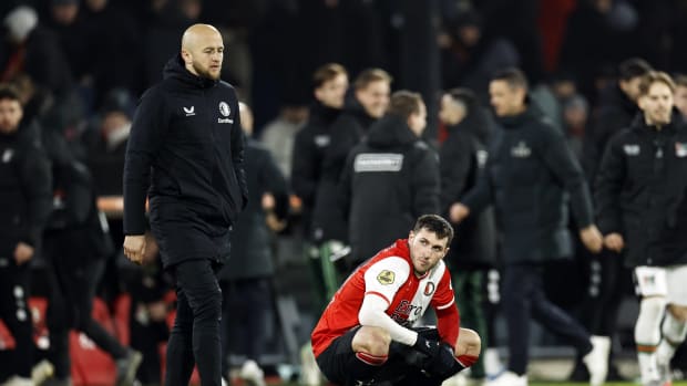 El Feyenoord de Santiago Giménez EMPATA con el NEC